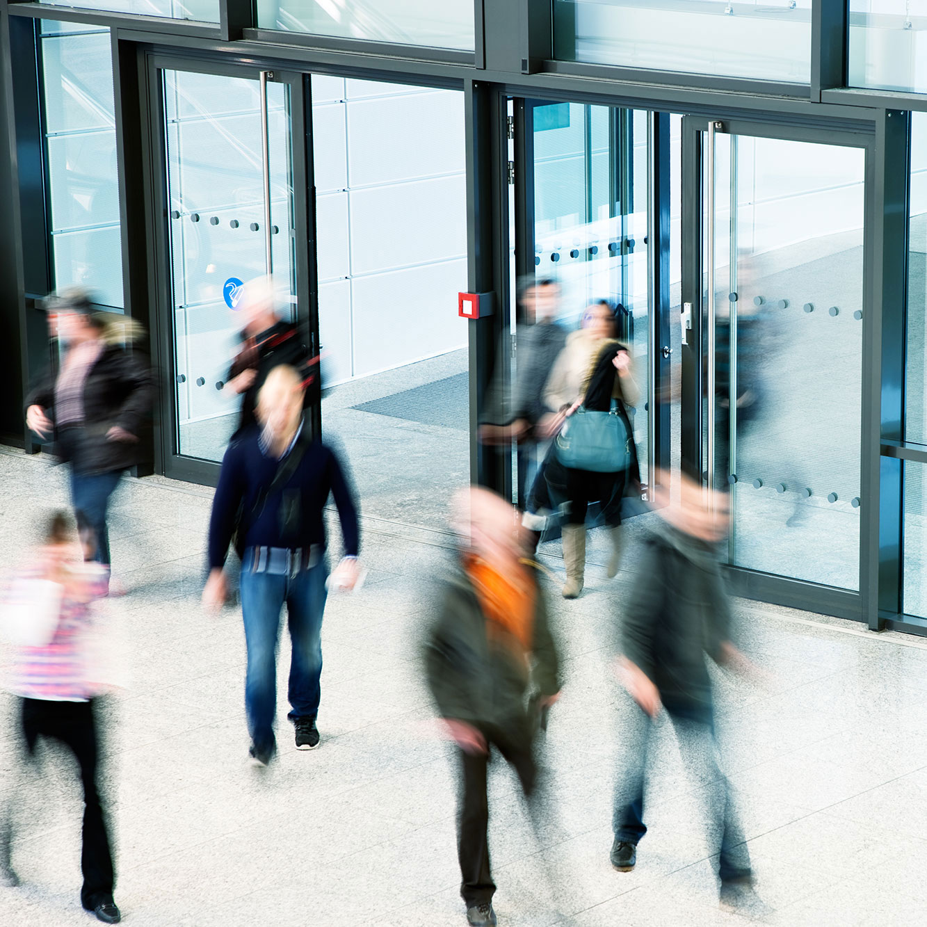 busy-retail-entrance-sq