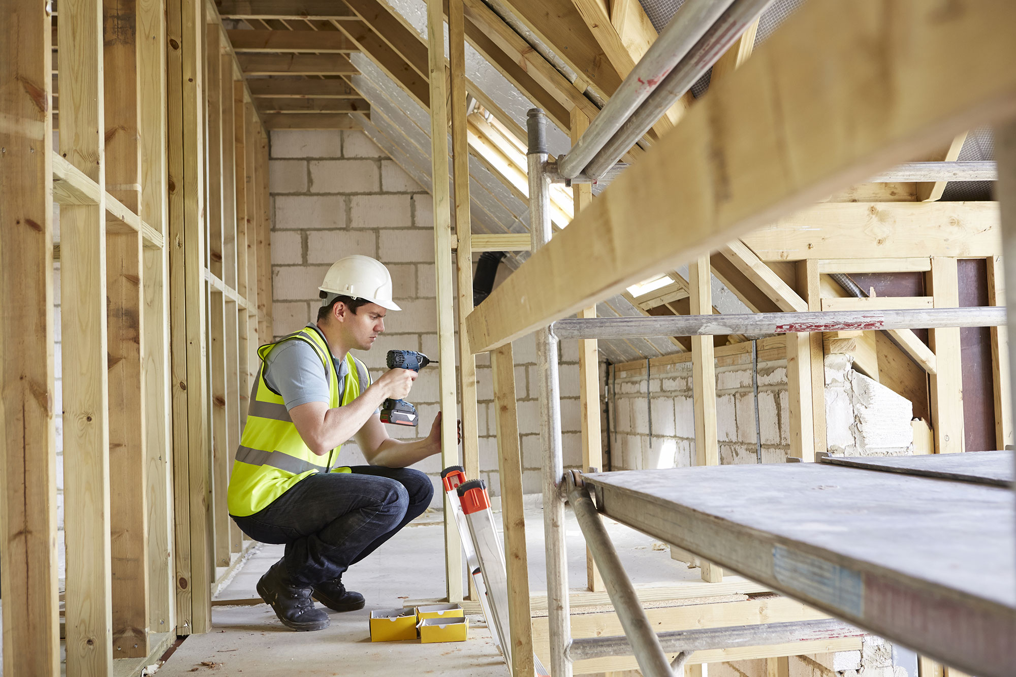 stud-wall-worker2